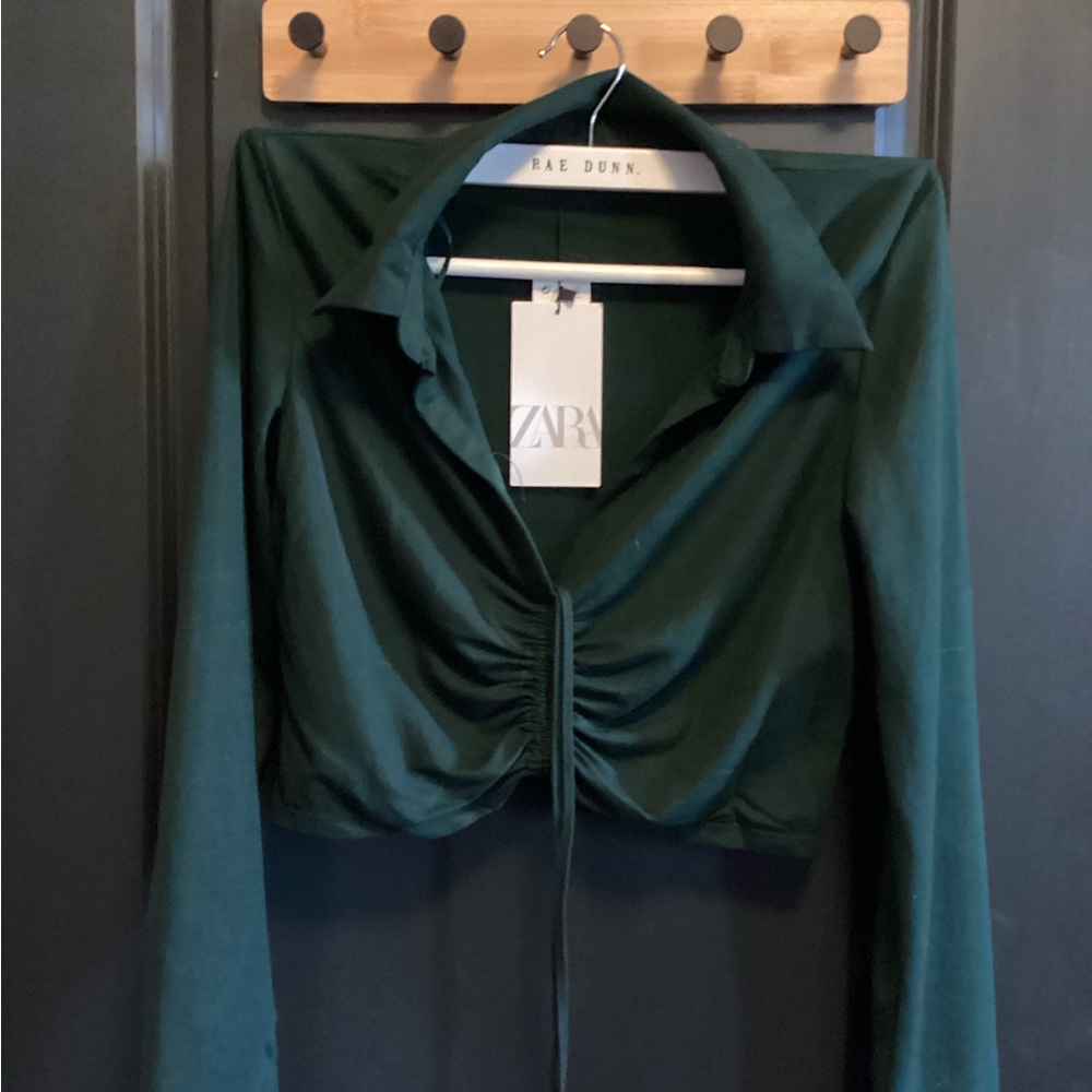 Zara Size M
Dark Green sheer long sleeve shirt